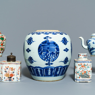 Een collectie divers Chinees porselein, 17/18e eeuw
