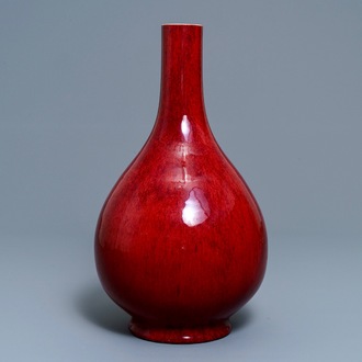 Een Chinese flesvormige sang de boeuf vaas, Qianlong/Jiaqing