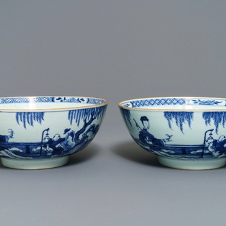 Een paar Chinese blauwwitte kommen, Yongzheng/Qianlong