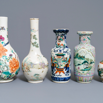 Vijf Chinese famille rose en verte vazen, 19e eeuw