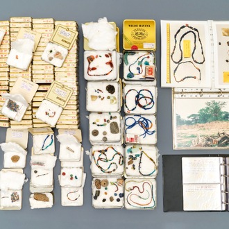 Een belangrijke archeologische collectie van o.a. glazen kralen en fragmenten met documentatie, Thailand en Vietnam