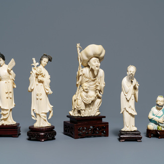 Vijf diverse Chinese ivoren figuren, 19/20e eeuw