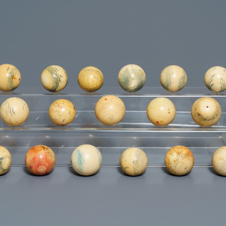Zeventien ivoren biljartballen, 19e eeuw