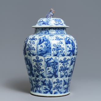 Een grote Chinese blauw-witte dekselvaas met landschappen in vakverdeling, Kangxi
