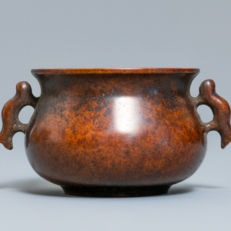 Een Chinese bronzen wierookbrander, 19/20e eeuw
