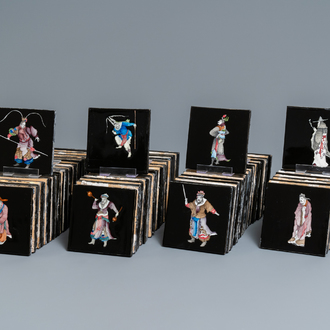 106 polychrome Delftse tegels met decor van Chinezen op zwarte fondkleur, Makkum, 1985