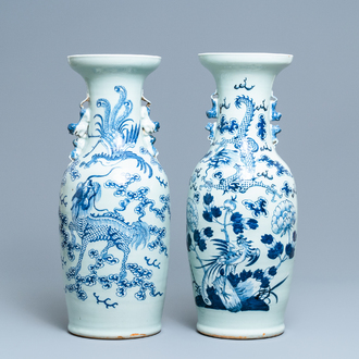 Twee Chinese blauw-witte celadon vazen met draken en feniksen, 19e eeuw