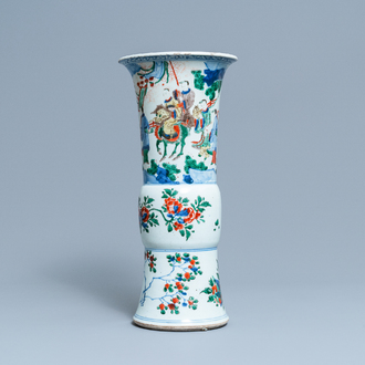Een Chinese wucai 'gu' vaas met verhalend decor, Shunzhi