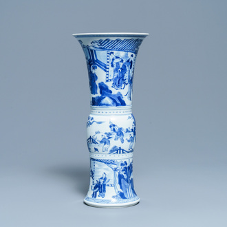 Een Chinese blauw-witte 'gu' vaas met figuratief decor, Kangxi