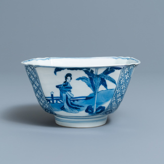 Een vierkante Chinese blauw-witte kom, Chenghua merk, Kangxi