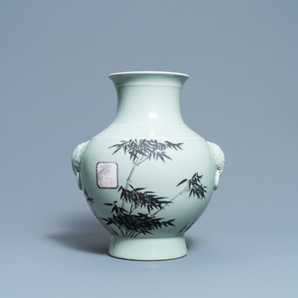 Een Chinese celadon-geglazuurde 'hu' vaas met bamboetakken, Qianlong merk, 20e eeuw