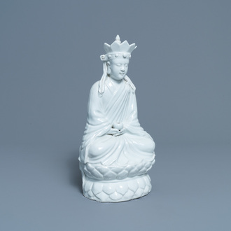Een Chinese blanc de Chine figuur van Doumu, zegelmerk, 19/20e eeuw