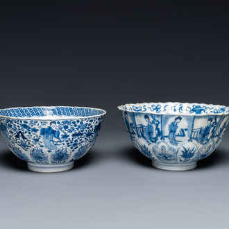Twee Chinese blauw-witte kommen, Chenghua merk, Kangxi
