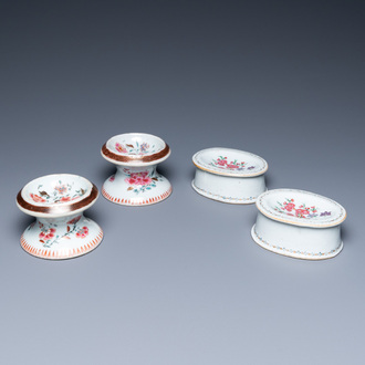Twee paar Chinese famille rose zoutvaten, Qianlong
