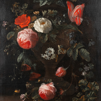 Van Verendael, Nicolaes (1640-1691, toegeschr. aan): Bloemstilleven in tuinvaas met vlinder, olie op doek