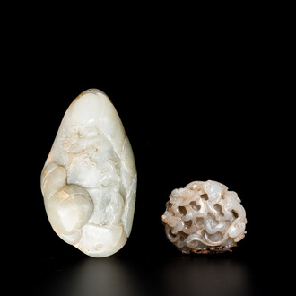 Twee Chinese jade snijwerken, Qing