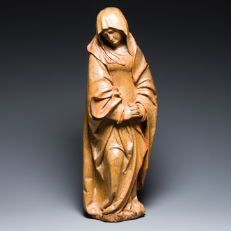 Een Vlaamse notelaren sculptuur van Maria, 16e eeuw