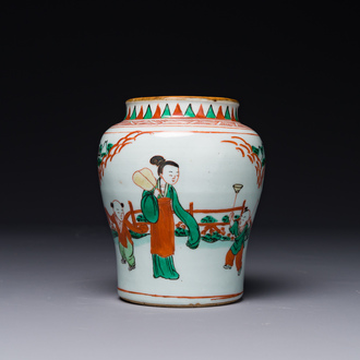 Een kleine Chinese wucai pot met figuren in een landschap, Transitie periode