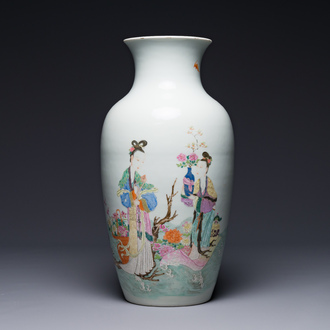 Een Chinese famille rose vaas met Lan Caihe, Qianlong merk en periode