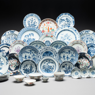 A large and varied collection of Chinese porcelain, Kangxi and later