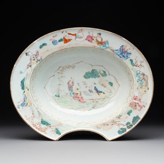 A fine Chinese famille rose oval 'go players' shaving bowl, Qianlong