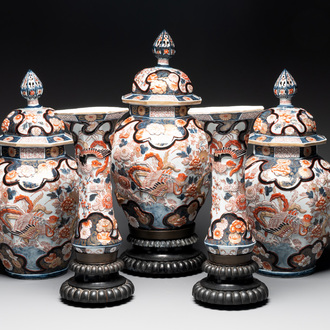 A five-piece Imari-style garniture with birds among flowering branches, incl. 3 stands, Samson, Paris, 19th C.