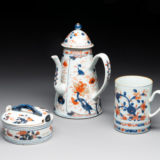 A Chinese Imari-style butter tub, a chocolate jug and a mug, Qianlong