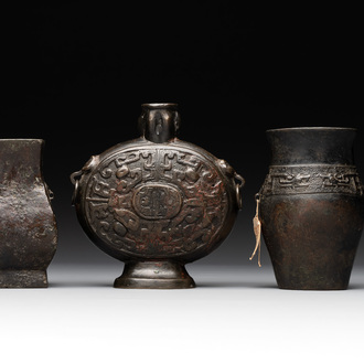 Three Chinese archaistic miniature bronze vases, Song/Yuan