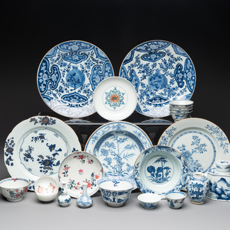 A collection of 22 Chinese blue, white and polychrome wares, Yongzheng and Ruo Shen Zhen Cang 若深珍藏 mark, Kangxi and later