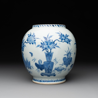 A fine Chinese blue and white 'antiquities' jar, Jiajing mark, Transitional period