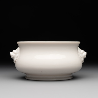 A Chinese Dehua blanc de Chine censer, Xuande mark, 18th C.