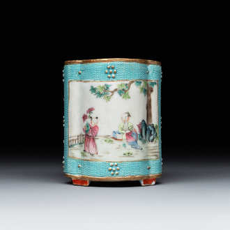 A small Chinese famille rose turquoise-ground brush pot, Qianlong mark, 19th C.