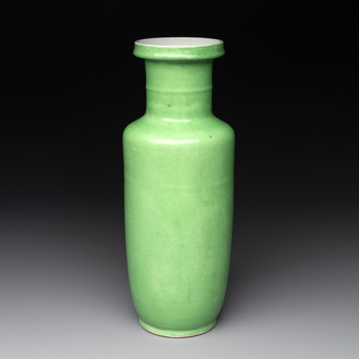 A Chinese lime-green-glazed rouleau vase, 19th C.