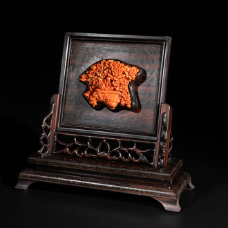 A Chinese silver-inlaid hardwood table screen with a red coral carving of a flower basket, 19/20th C.