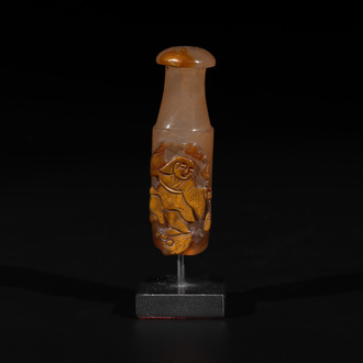 A Chinese agate 'Liuhai' cigarette holder or hookah mouth piece, possibly for the Islamic market, 19th C.