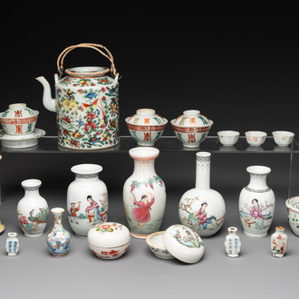 20 Chinese famille rose and blue and white wares, Qianlong and Jingdezhen mark, 19/20th C.