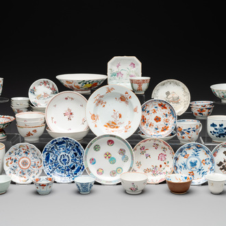 44 pieces of Chinese porcelain, Kangxi and later