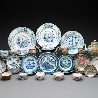 43 Chinese famille rose, blue and white wares, 18/19th C.
