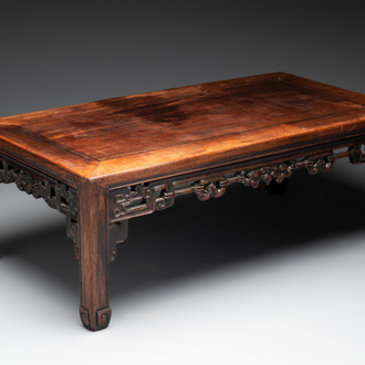 A Chinese rectangular hongmu table, 'kangzhuo', 19th C.