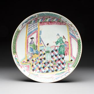 A Chinese famille rose dish with figural design, Yongzheng