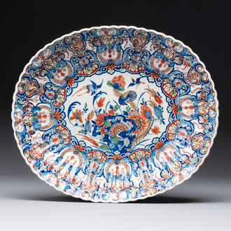 A large polychrome Dutch Delft cashmere palette basin, 18th C.