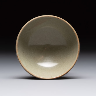 A Chinese 'jun' cup, Yuan/Ming