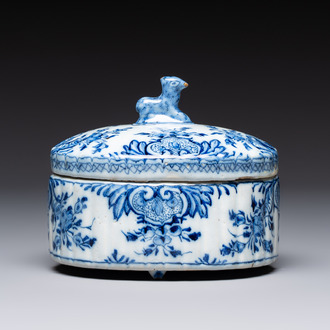 A small blue and white Dutch Delft tureen and cover with a foal finial, 18th C.