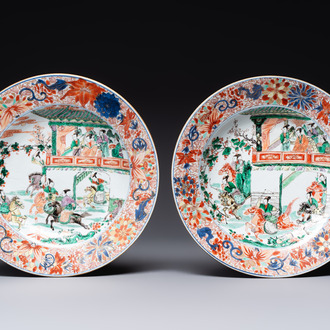 A pair of Chinese verte-Imari 'The Yang family female generals 楊門女將' dishes, Kangxi