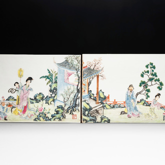 A pair of Chinese famille rose plaques with garden scenes, Ju Ren Tang 居仁堂 mark, 19/20th C.