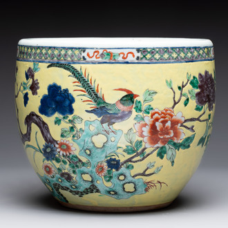 A Chinese famille rose yellow-ground 'pheasant and peony' scroll pot, 19th C.