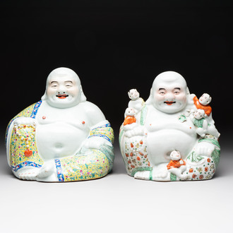 Two Chinese famille rose Milefo Buddhas, Zhu Mao Ji 朱茂記造 mark, 20th C.