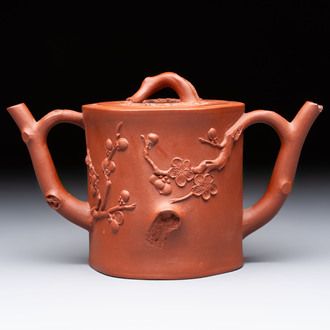 A Chinese Yixing stoneware 'double' teapot, 18th C.