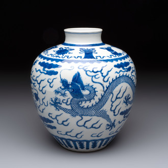A Chinese blue and white 'dragon' vase, Kangxi mark, 19th C.