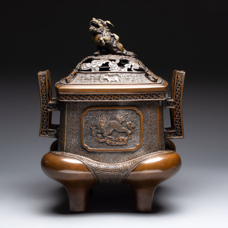 A large Japanese bronze censer and cover, made by Murata Seimin (1761-1837), Edo, early 19th C.